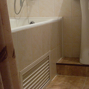 Укладка плитки, замена сантехники